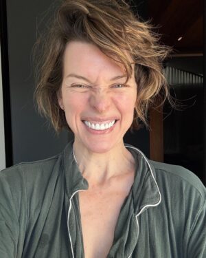 Milla Jovovich Instagram - It’s my Birthday!! Wanted to find something more glamorous but then just didn’t have the energy and took some pajama selfies😂 I can’t believe I’m 40 something already!!! Not 50 but the wrong side of 48🤪 Thabk you everyone for being on this journey with me! I’m so grateful for all my blessings. My family who make everyday worth waking up for, my work which has brought me so much fun and success and my fans who have accepted me with so much love and shown such fierce devotion to all my endeavors! I love you guys!!🥳🥳🥳❤️❤️❤️
