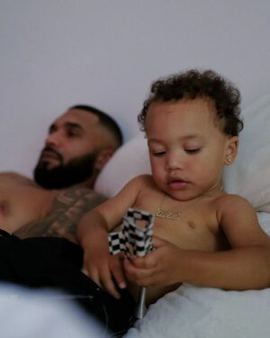 Miracle Watts Instagram - I just love being his “MOM”. The greatest gift on earth.
I swear I wake up so happy every morning, like this just can’t be real…. My Xi Xi 4L❤️