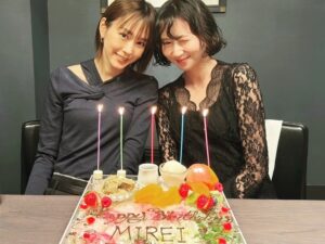 Mirei Kiritani Instagram - Merry Christmas Eve!!
ですが、先にこちらを。
誕生日たくさんお祝いしてもらいました♡
みなさま、本当にありがとうございます♡