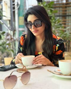 Actress Mirna Menon HD Photos and Wallpapers January 2025