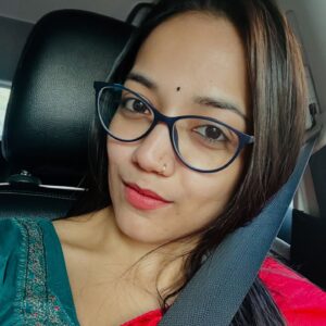 Mishti Basu Instagram - It was a good sunny day 🤩🔥

#realpallavibasu #beautifulfaces #outing