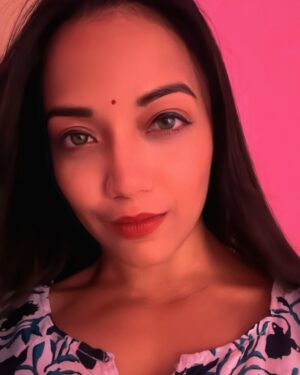 Mishti Basu Instagram - My Saturday be like 🥰

#realpallavibasu #actress