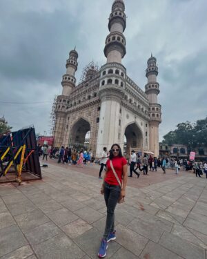 Mishti Basu Instagram - Visit to charminar ♥️😃

Full vlog on my youtube channel 

Link in bio 👆👆

#charminarhyderabad #realpallavibasu #hyderabad #hyderabad_diaries #travelphotography #travelblogger