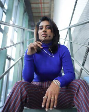 Mithali Raj Instagram - Always blue at heart. 💙

Trousers - @sshomme 
styled by - @suvidhiijainn
Drip - @ishhaara @ascend.rohank
Image credits - @yxsshh_ 

#Blue #Style #Fashion #OOTD