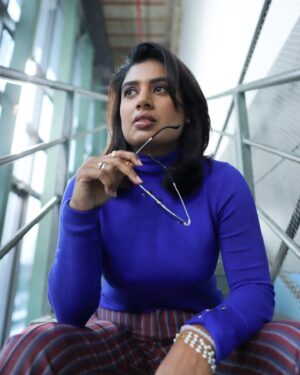 Mithali Raj Instagram - Always blue at heart. 💙

Trousers - @sshomme 
styled by - @suvidhiijainn
Drip - @ishhaara @ascend.rohank
Image credits - @yxsshh_ 

#Blue #Style #Fashion #OOTD