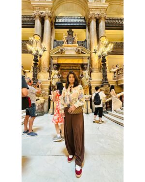 Mithali Raj Instagram - Paris, the city of love, holds my heart. 🥰 

A perfect day immersed in the rich culture and heritage, followed by a magnificent Opera tour and a delectable meal at the charming Café de la Paix. 🎭🍽️🇫🇷

#paris #france #travel #culture #food #opera #heritage #travelphotography #eiffeltower