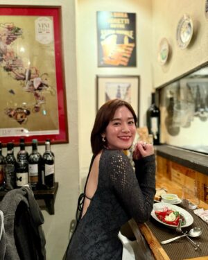 Miwako Kakei Instagram - ☺️🍷🍝
今年も楽しくいきましょお〜