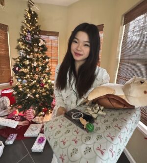 Miya Cech Instagram - tis the season, merry christmas! 🎄