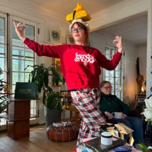 Molly Ringwald Instagram - Survived another Christmas morning. Happy holidays everyone 🎄🕎🕯️🕯️🕯️🕯️🕯️🕯️🕯️🌽🍎🍊🍋🍍♥️