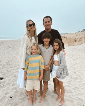 Molly Sims Instagram - As 2025 begins, I find myself overwhelmed with gratitude, reflecting on the journey that has brought me to this moment. My family has been my unwavering anchor, offering a love and support that has carried me through even the toughest days. And my community—an incredible circle of encouragement and inspiration—has lifted me up at every turn, reminding me that no dream is too big when surrounded by the right people.

Building @ysebeauty has been more than just a business; it’s been a labor of love, passion, and purpose. It’s a living testament to the belief that with perseverance, we can create something meaningful that echoes far beyond ourselves. The path hasn’t been easy (okay it mostly hasn’t been easy 😂) There have been moments when anxiety threatened to overshadow everything, with so many seeds of doubt and fear. But through it all, I’ve learned to face those fears head-on, to breathe through the uncertainty, and to trust the journey. (And to maybe have a Paloma every now and then 😜) And building @lipstickontherim with @emesegormley EVEN MORE than I ever thought possible, at a new home, has been beyond enriching. To get to create a community with my best friend is all I could’ve ever asked for. 

I carry deep gratitude for the lessons of the past, but I’m not looking back. I step into 2025 with renewed clarity, strength, and hope, ready to embrace all that lies ahead. Here’s to a year of growth, resilience, and celebrating everything we’ve built together. Here’s to 2025—may it be a year of even greater possibility.p