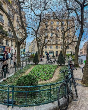 Monserrat Torrent Instagram - 🇫🇷Alguien reconoce estos lugares? 👀 Sólo les digo que no pude encontrar a Gabriel 😄.

Resumen de mi más reciente viajecito a París. 
En 2024 visité 3 veces esta hermosa ciudad, la última fue con mi madre ❤️ una experiencia demasiado especial que quedará para siempre en mi corazón.

👉🏻 Si van a París y quieren hacer un buen tour por la ciudad y conocer locaciones de series y películas, escríbanle a @viveparisvoila 💫

#paris #europe #instalike #instadaily #trip #vacationmode