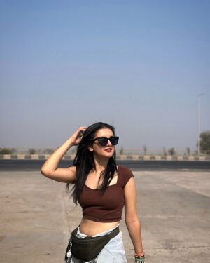 Mrinal Navell Instagram - 🕊️
.
.
.
.

#instagood #love #insta #mrinalnavell #fyp #artist #mumbai #art #instadaily #vibe #vacay #gujarat #travel #travelphotography #photooftheday 
(Insta, love, fyp, ootd , trending, artist, travel, beach, Gujarat)