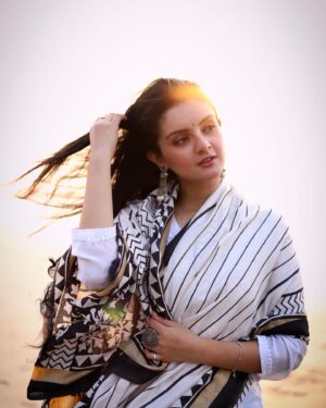 Mrinal Navell Instagram - Jogan 🤍
.
.
.
.
📸:- @the_pixeleyes 
.
.

#insta #instagood #love #art #photography #mrinalnavell #ootd #photography #photooftheday #fyp #sunsets #beach #sunsetphotography 
Trending, fyp, insta, photoshoot, photography, actor, mumbai