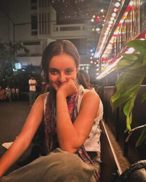 Mrinal Navell Instagram - Bassssss aiseiiii! 🤍
.
.
.
.
.
.

#instagood #love #insta #mrinalnavell #fyp #artist #mumbai #art #instadaily #vibe 
(Insta, love, fyp, ootd , trending, artsit)