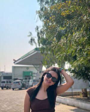 Mrinal Navell Instagram - 🕊️
.
.
.
.

#instagood #love #insta #mrinalnavell #fyp #artist #mumbai #art #instadaily #vibe #vacay #gujarat #travel #travelphotography #photooftheday 
(Insta, love, fyp, ootd , trending, artist, travel, beach, Gujarat)