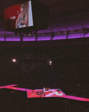 Mrinmoyee Ghosh Instagram - remember this moment 🤍

#erastourvancouver @taylornation