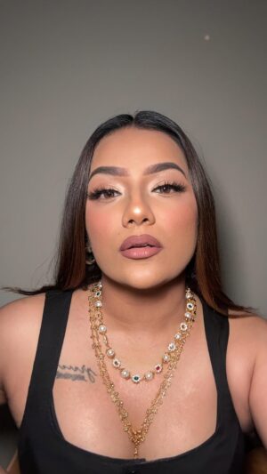 Mrunal Panchal Instagram - Most requested Latina makeup transition 💄 🤌🏻