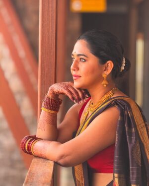 Mrunmayee Deshpande Instagram - ❤️
Pc - @nishantdeshpande11 
.
.
.
.

#wedding #family #love