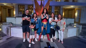 Munisha Khatwani Instagram - I’m happy to report my inner child is still ageless 😜 had a great time at the @wbworldyasisland .. @sohalk @nikki_kuck @khatwanishirley
