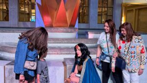 Munisha Khatwani Instagram - I’m happy to report my inner child is still ageless 😜 had a great time at the @wbworldyasisland .. @sohalk @nikki_kuck @khatwanishirley