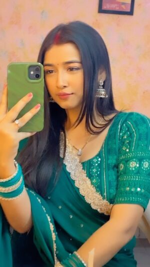 Nancy Roy Instagram - My ♥️ goes….Mmmmm……
#ruhi #mannsunder🤗 #dangaltv