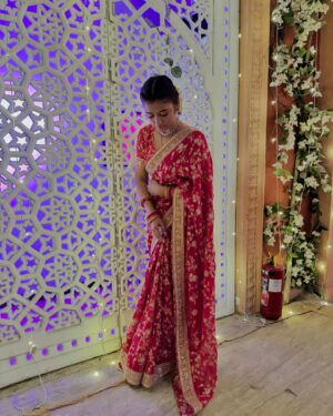Nancy Roy Instagram - The lyrics…..❣️🥹
Happy karwachauth …♥️