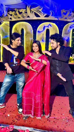 Nancy Roy Instagram - 1000 episode ka celebration 🥳 ..in our style 🕺💃 #mannsunder #1000episodes #notout #stillon #dance #keepwatching #dancesequence #comingsoon‼️special appearance @jraveesh @deepaksagar139