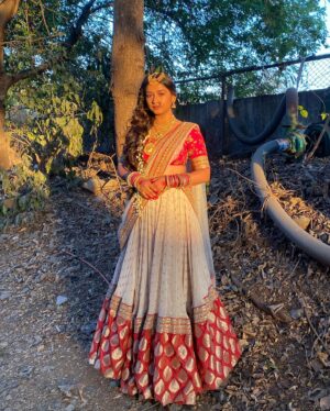 Nancy Roy Instagram - महाशिवरात्रि की हार्दिक शुभकामनाएँ ।…….🥀