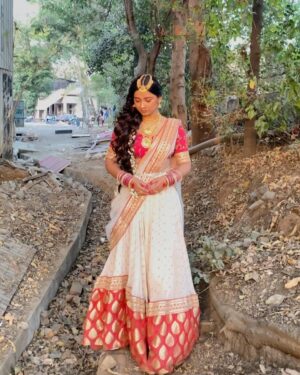 Nancy Roy Instagram - महाशिवरात्रि की हार्दिक शुभकामनाएँ ।…….🥀