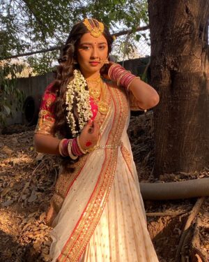 Nancy Roy Instagram - महाशिवरात्रि की हार्दिक शुभकामनाएँ ।…….🥀