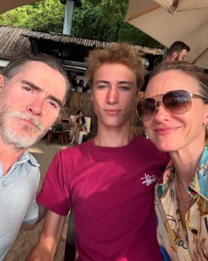 Naomi Watts Instagram - A perfect vacation in the sun. Thank you Barbados!! 🇧🇧 ♥️🏝️☀️🍹