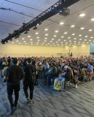 Natalie Alyn Lind Instagram - more from wondercon !! 
last slide is me realizing i didn’t take the only direction i was given :)