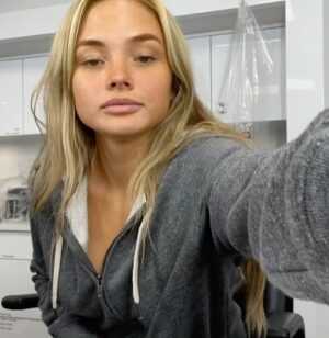 Natalie Alyn Lind Instagram - 🔪💀👹🐶 🐈🐴🐺🐷🐒🩸 🧟‍♂️ ✨ dump