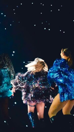 Natalie Peterson Instagram - Been living out my Wildest Dreams for the last 2 years and 1 week from today this magical journey called The Eras Tour will be coming to an end 🤍 Soaking up every last moment and reminiscing on this beautiful moment in time. May our legacy live on forever! 

#tstheerastour #erastourdancers #erastour #dancer #taylorswift