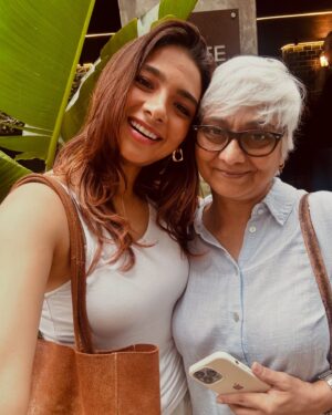 Natasha Bharadwaj Instagram - Dropping a couple of happy moments!🩷