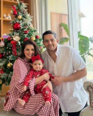 Natasha Luthra Instagram - First christmas as a family of three ♥️ Just soaking in all the love & giggles 🤭🥹! Merry Christmas everyone 🤗✨