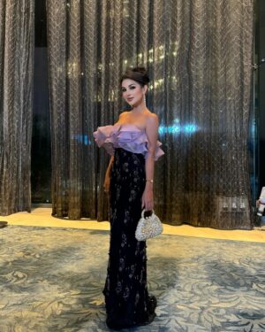 Nathalie Hart Instagram - Philippine Cancer Society Ball 
Wearing @reneesalud 👗