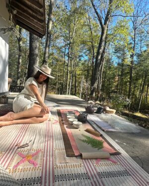 Nathalie Kelley Instagram - I’ve been deep in a creative portal so I never got around to telling everyone that I turned 40 in the most hilarious way possible: fighting a full body allergic reaction, my constant discomfort softened by the presence of my sweetest friends.  It was the least glamorous but most deeply nourishing week of my life. Tea, swimming holes, fall foliage, delicious home cooked food topped off by some interpretive dancing to Enigma. I hope the rest of this decade is as full of love, laughter, delight and rest as this week was… minus the hives please! #latelibrabirthday post🐝🌺🍵