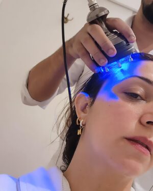 Nauheed Cyrusi Instagram - Is the 15 step korean scalp treatment worth it? YES @thepreserveclinic does it ..It costs around 10k but you can call the clinic for packages & it is incredibly relaxing too! It involves cleansing of your scalp so inturn better absorption & also as a bonus you get a killer lymphatic drainage massage too! 10/10 would recommend!
#hairspa #korean #koreanhairspa #hair #hairhealth #wellness #love #gratitude #grateful