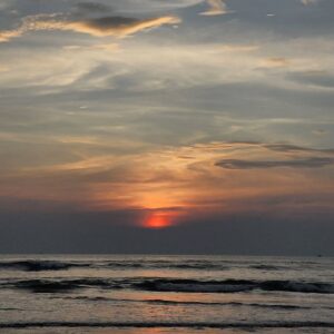 Nauheed Cyrusi Instagram - WHAT A DAY ❤️🧿🙏
#goa #beachday #beachdays #morjim #beachdaysarethebestdays #love #fyp #happiness #nature #explore #explorepage #sunset #sunsetchaser #traveler