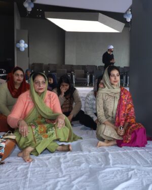 Navneet Kaur Dhillon Instagram - Blessed to have attended the soulful Sri Sukhmani Sahib Path on the auspicious day of Gurupurab at Raj Vehicles’ new Mahindra showroom in Zirakpur. Heartiest congratulations to the entire team for this beautiful beginning! May Waheguru ji’s blessings always guide them toward success, peace and prosperity. 🙏✨

@mahindra_auto @rajvehicleszirakpur @mahindra.rajvehicles @rajvehicles 
.
#Blessings #SukhmaniSahib #SpiritualStart #WaheguruJi #Congratulations #NewBeginnings