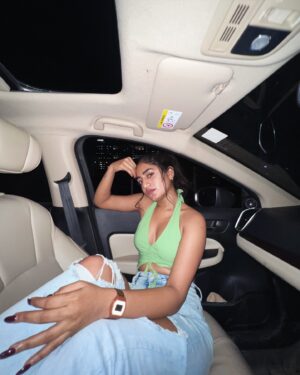 Nayani Pavani Instagram - Peeeelingssssu sir 🙈