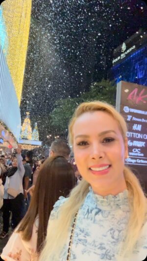 Nazanin Amiri Instagram - New year vibes in Malaysia 🇲🇾 
@nazaninamiri_official 
#newyear #malaysia