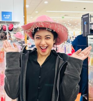Neelanjona Neela Instagram - Sunshine, laughter, and a little bit of sparkle—just a perfect girly day out! 💕✨ #GirlsDayOut #MakingMemories 👭