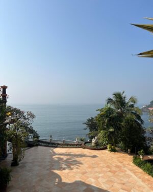 Neena Gupta Instagram - Amazing House, delicious food and warm and beautiful host. What more do you want? Thank you, @pinkyreddyofficial @palacioaguada