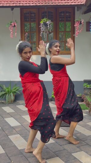 Neerutty Instagram - Kurchi madathapetti😍