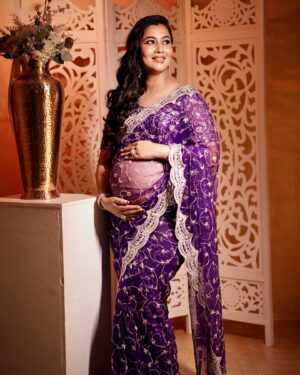 Neha Gowda Instagram - Last month and I’m super excited!!! 

#babybumplove #bump #designersarees #photoshoot #memories #life #9thmonth