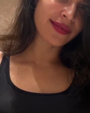 Neha Pednekar Instagram - 🌼