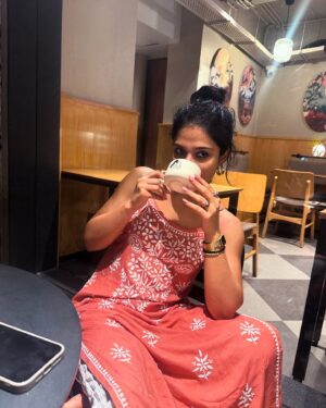 Neha Pednekar Instagram - ⏳☕️🌸