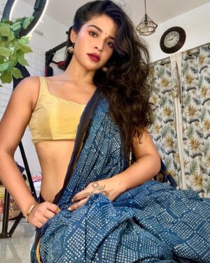 Neha Pednekar Instagram - ❤️